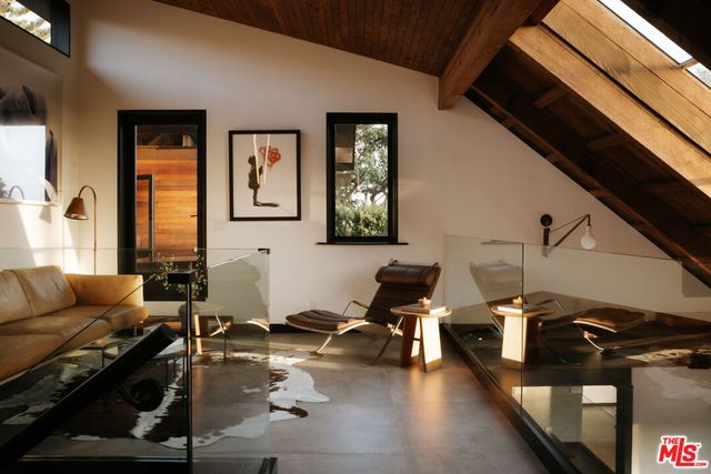 30464 Morning View Drive, Malibu, CA 90265