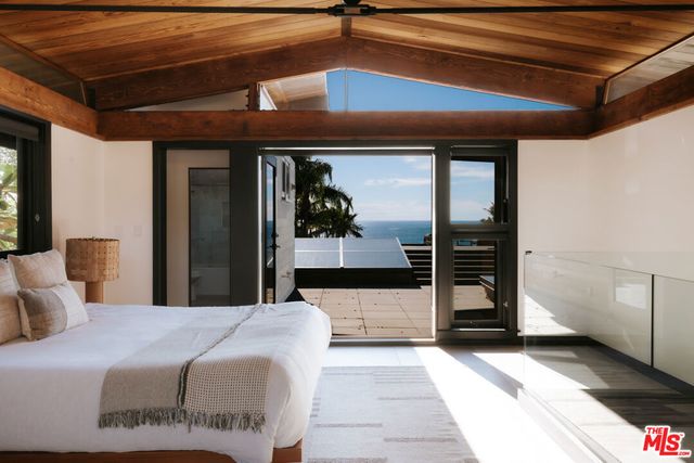 30464 Morning View Drive, Malibu, CA 90265