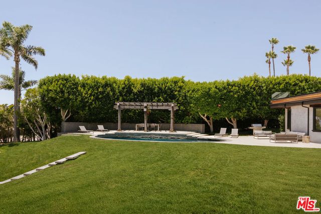 30464 Morning View Drive, Malibu, CA 90265