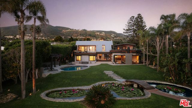 30464 Morning View Drive, Malibu, CA 90265