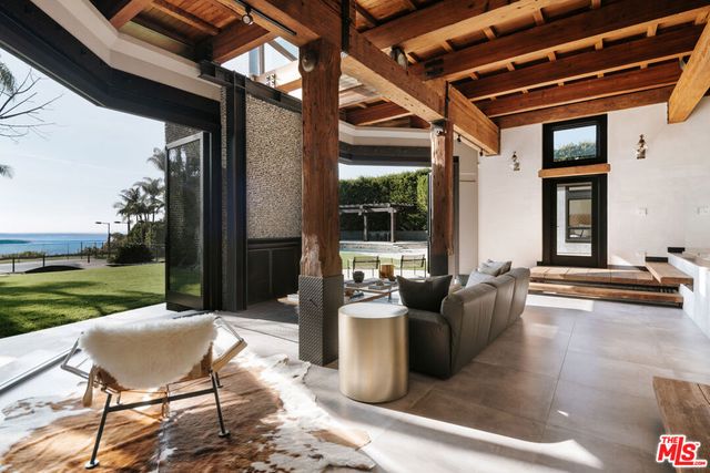 30464 Morning View Drive, Malibu, CA 90265