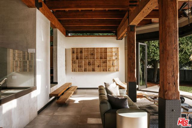 30464 Morning View Drive, Malibu, CA 90265