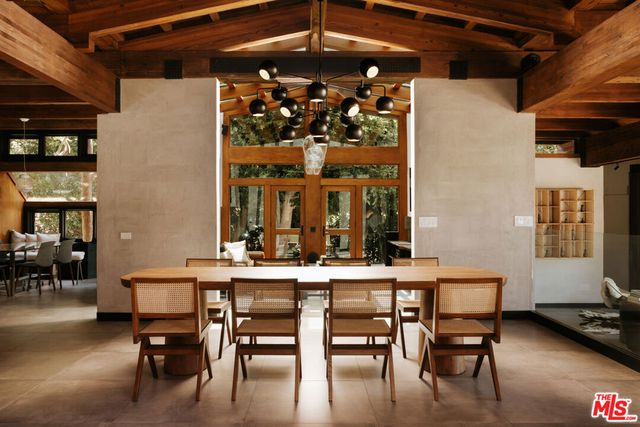 30464 Morning View Drive, Malibu, CA 90265