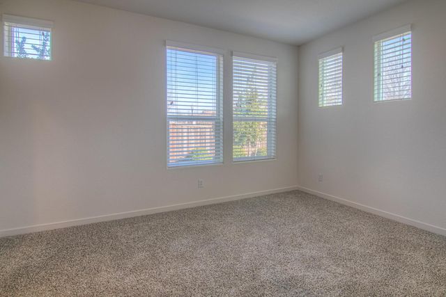 2555 Radar Ln, Sacramento, CA 95834