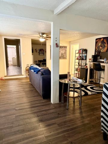 3708 Elgin Avenue, Lubbock, TX 79413