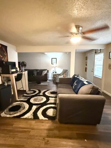 3708 Elgin Avenue, Lubbock, TX 79413