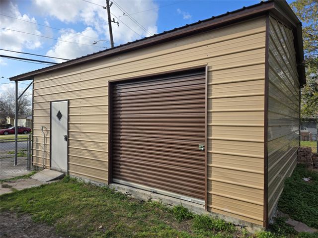 8703 Berndale Street, Houston, TX 77029