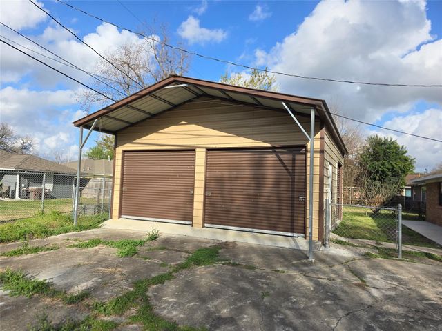 8703 Berndale Street, Houston, TX 77029