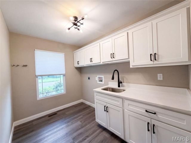 217 Emerald Way, Granite City, IL 62040