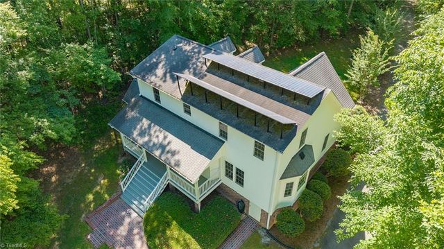902 & 904 Raylewood Court, Greensboro, NC 27406