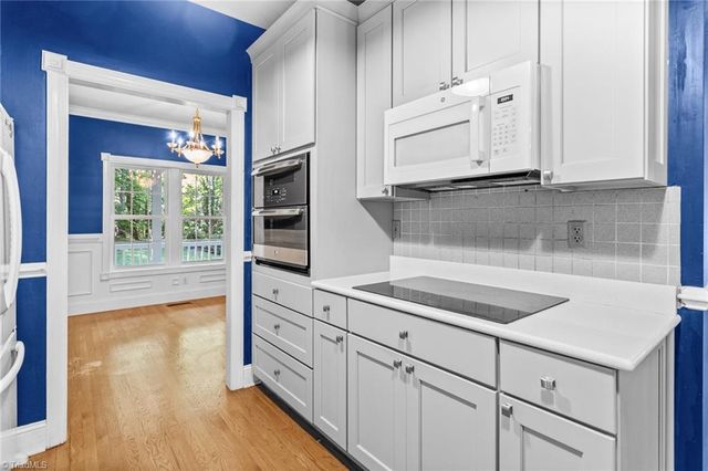 902 & 904 Raylewood Court, Greensboro, NC 27406
