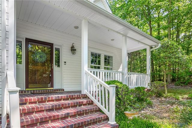 902 & 904 Raylewood Court, Greensboro, NC 27406
