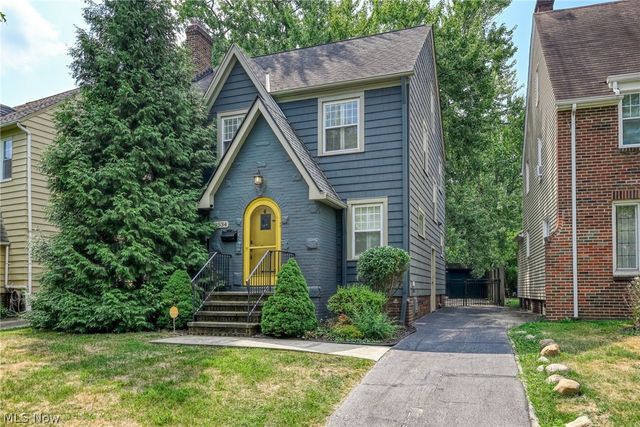 3534 Cedarbrook Road, University Heights, OH 44118
