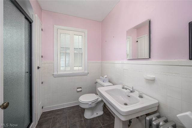 3534 Cedarbrook Road, University Heights, OH 44118