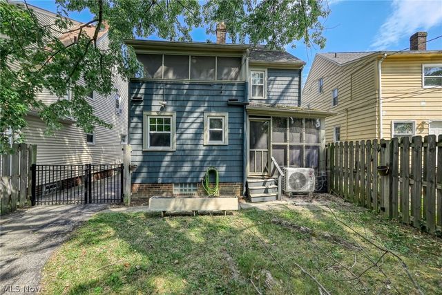 3534 Cedarbrook Road, University Heights, OH 44118