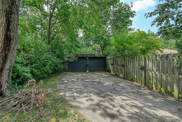 3534 Cedarbrook Road, University Heights, OH 44118