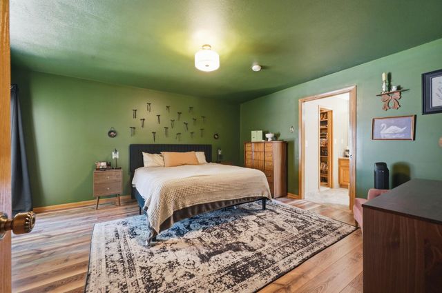 1300 E Cresthill Rd, Derby, KS 67037