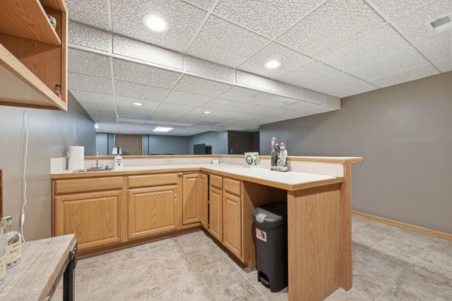 1300 E Cresthill Rd, Derby, KS 67037