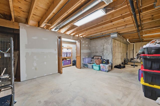 1300 E Cresthill Rd, Derby, KS 67037