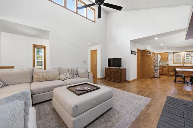1300 E Cresthill Rd, Derby, KS 67037
