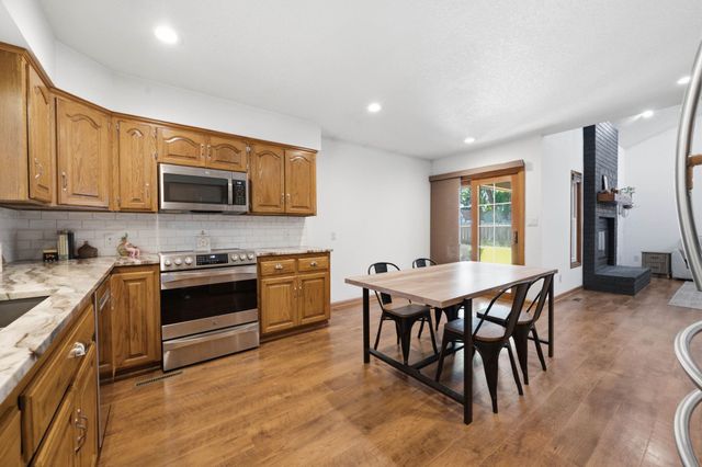 1300 E Cresthill Rd, Derby, KS 67037