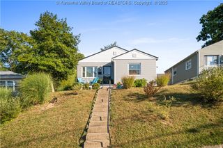 878 S Washington Street, St Albans, WV 25177