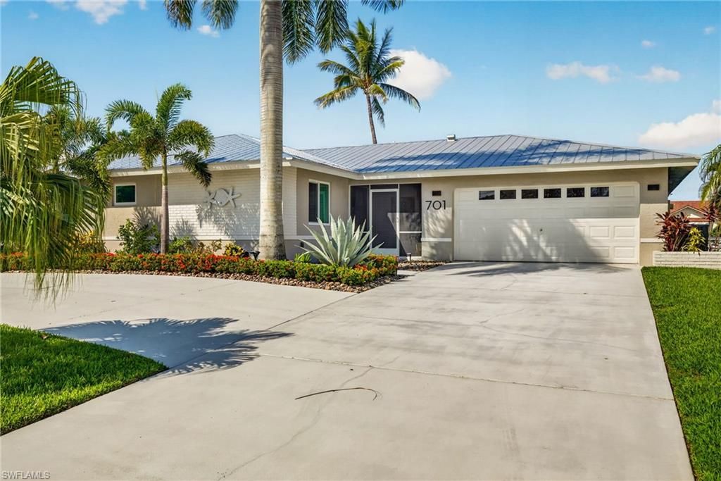 701 Santa Margerita LN, PUNTA GORDA, FL 33950 — photo 2