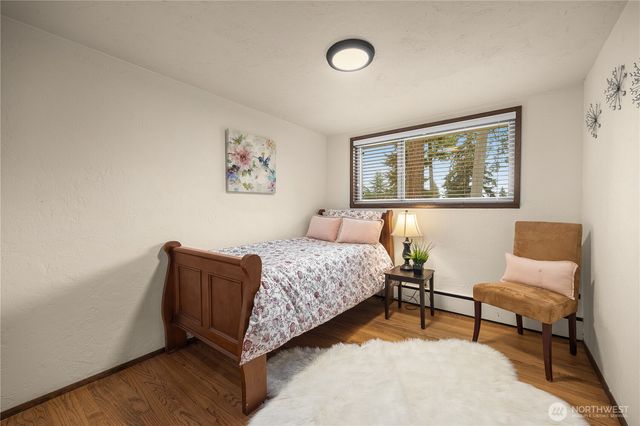 336 N 160th Street, Shoreline, WA 98133
