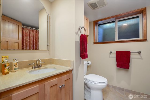 336 N 160th Street, Shoreline, WA 98133