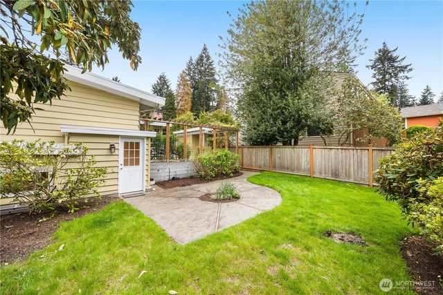 336 N 160th Street, Shoreline, WA 98133