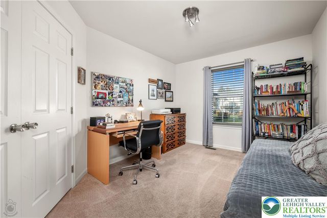 944 Swallow Tail Lane, Upper Macungie Twp, PA 18031