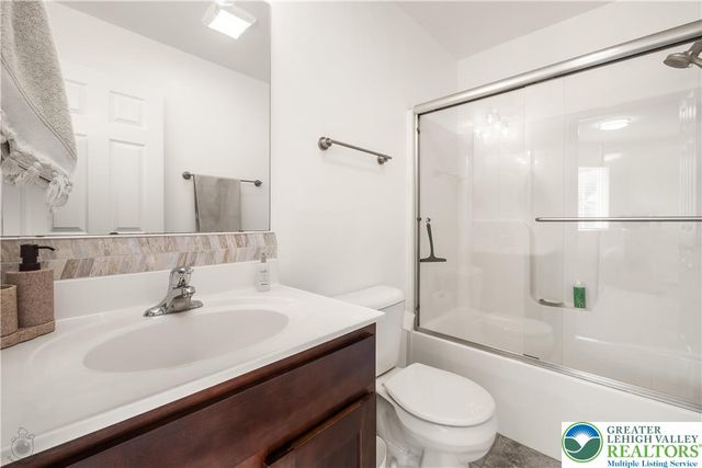 944 Swallow Tail Lane, Upper Macungie Twp, PA 18031