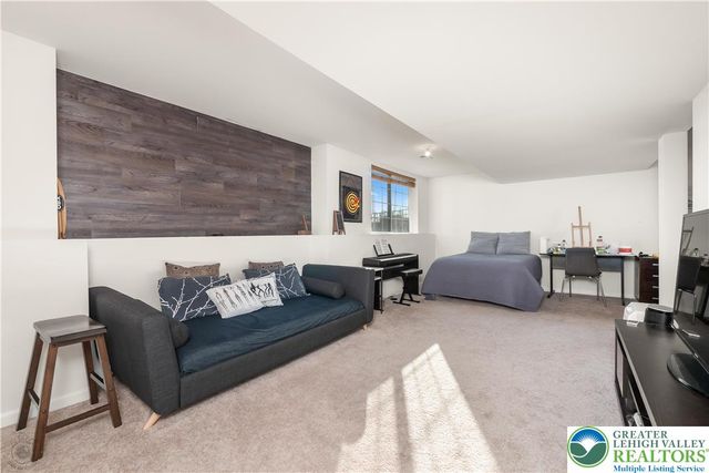 944 Swallow Tail Lane, Upper Macungie Twp, PA 18031