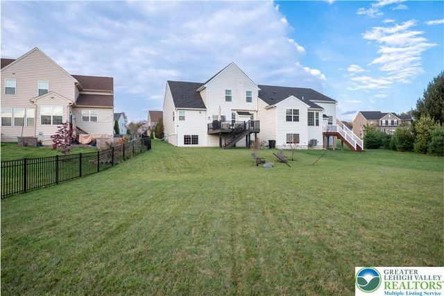 944 Swallow Tail Lane, Upper Macungie Twp, PA 18031
