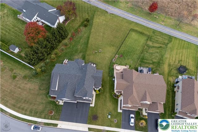 944 Swallow Tail Lane, Upper Macungie Twp, PA 18031