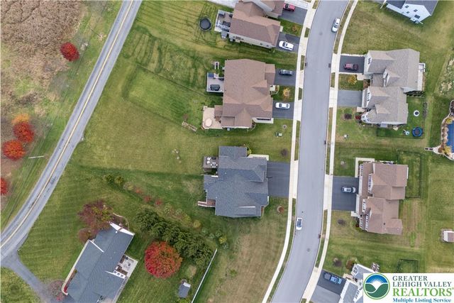 944 Swallow Tail Lane, Upper Macungie Twp, PA 18031