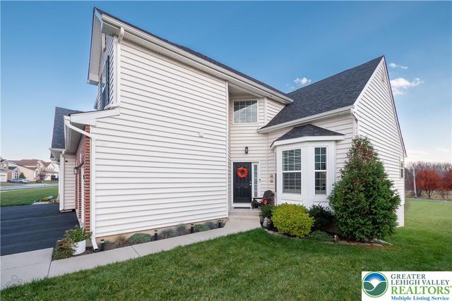 944 Swallow Tail Lane, Upper Macungie Twp, PA 18031