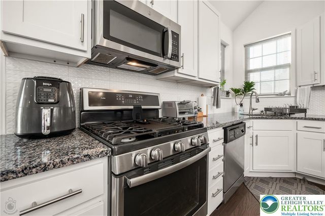 944 Swallow Tail Lane, Upper Macungie Twp, PA 18031