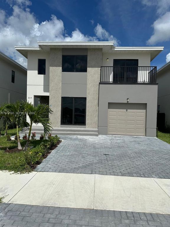 209 NW 13th Place, Florida City, FL 33034