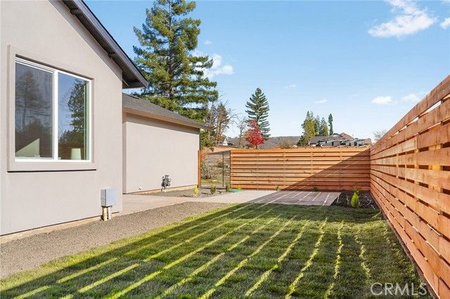 1610 Young, Paradise, CA 95969