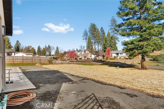 1610 Young, Paradise, CA 95969