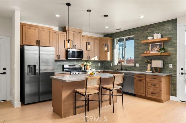 1610 Young, Paradise, CA 95969