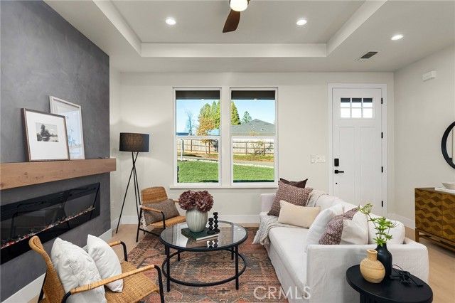 1610 Young, Paradise, CA 95969