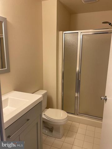 105 FOXFIRE DR, Newark, DE 19711
