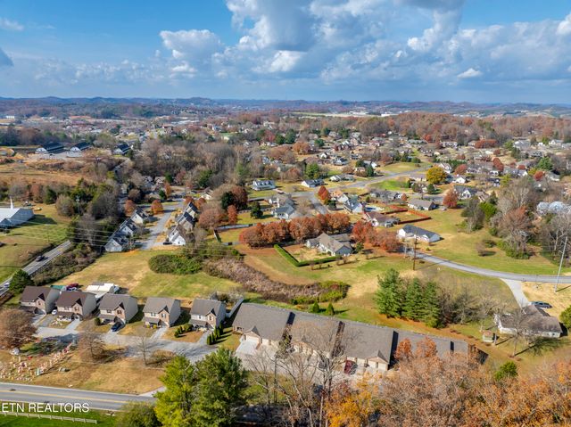 1218 Ernest McMahan Rd, Sevierville, TN 37862