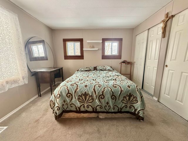 9 Billings Mobile Manor, Rutland City, VT 05701