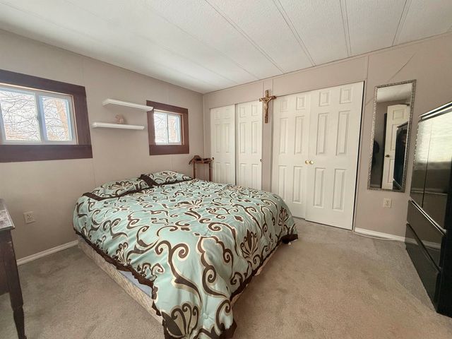 9 Billings Mobile Manor, Rutland City, VT 05701