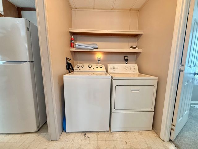 9 Billings Mobile Manor, Rutland City, VT 05701