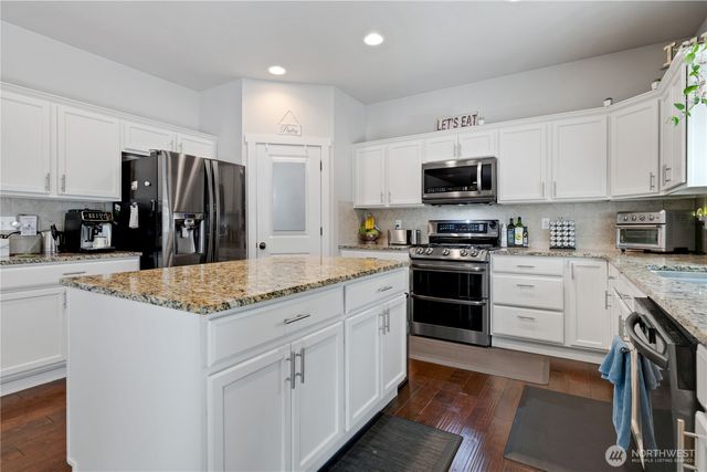 124 147th Place SE, Lynnwood, WA 98087