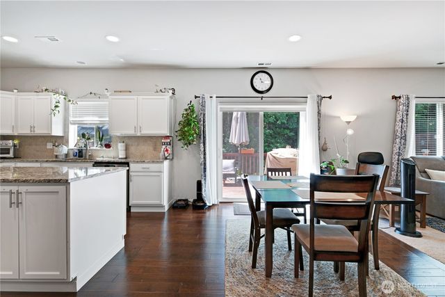 124 147th Place SE, Lynnwood, WA 98087